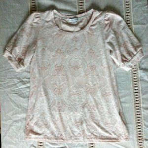 Rose and Olive damask pink tee Med